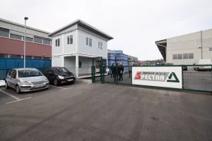 Spectra media d.o.o. Osnovna djelatnost tvrtke je sakupljanje i oporaba otpada.