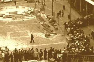 Redovi ispred Riječke banke nakon izbijanja afere