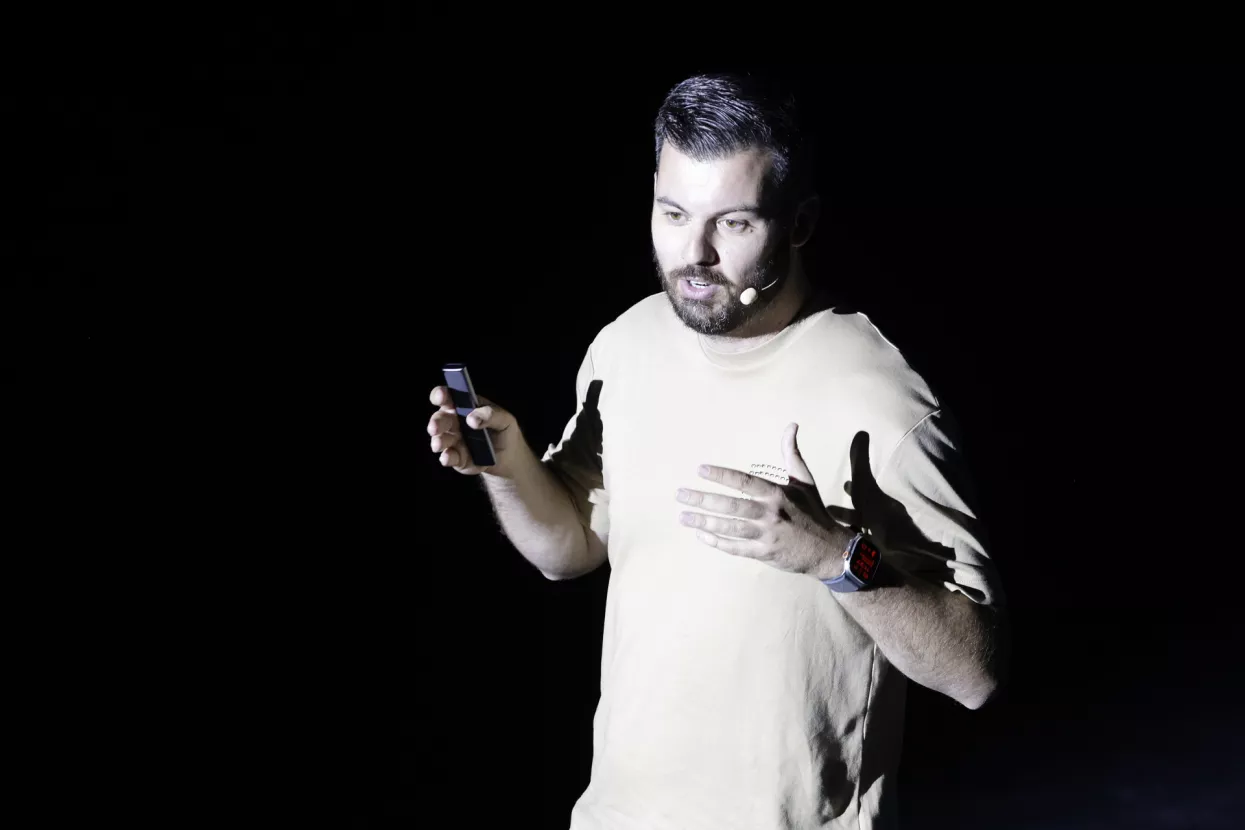 Tvrtka Mate Rimca P3 Mobility u svojem kampusu u Kerestincu je predstavila robotaksije Verne. Mate Rimac