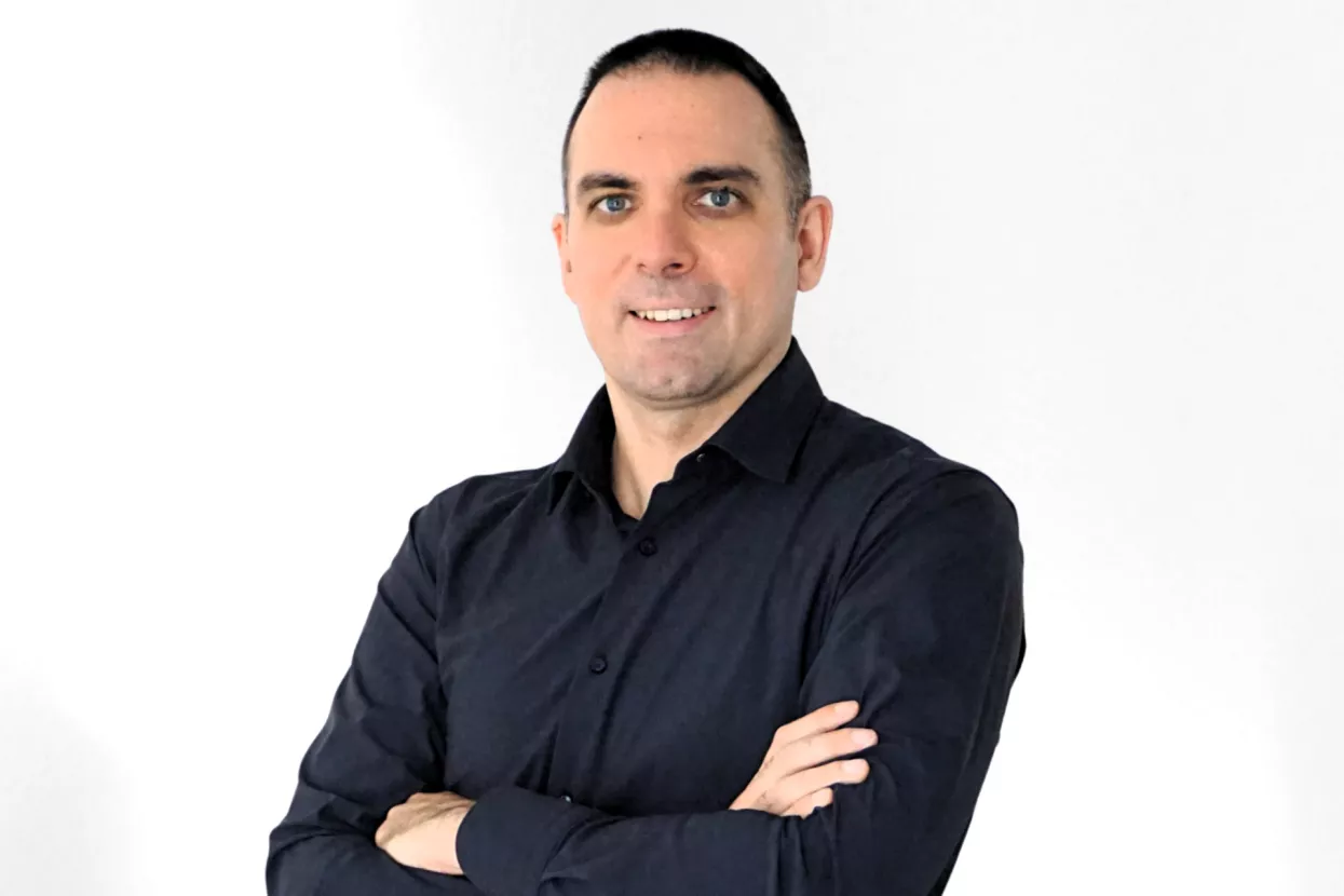 Mario Ivić, Telum