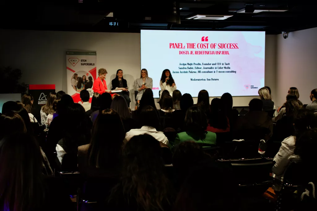 STEM Supergirls