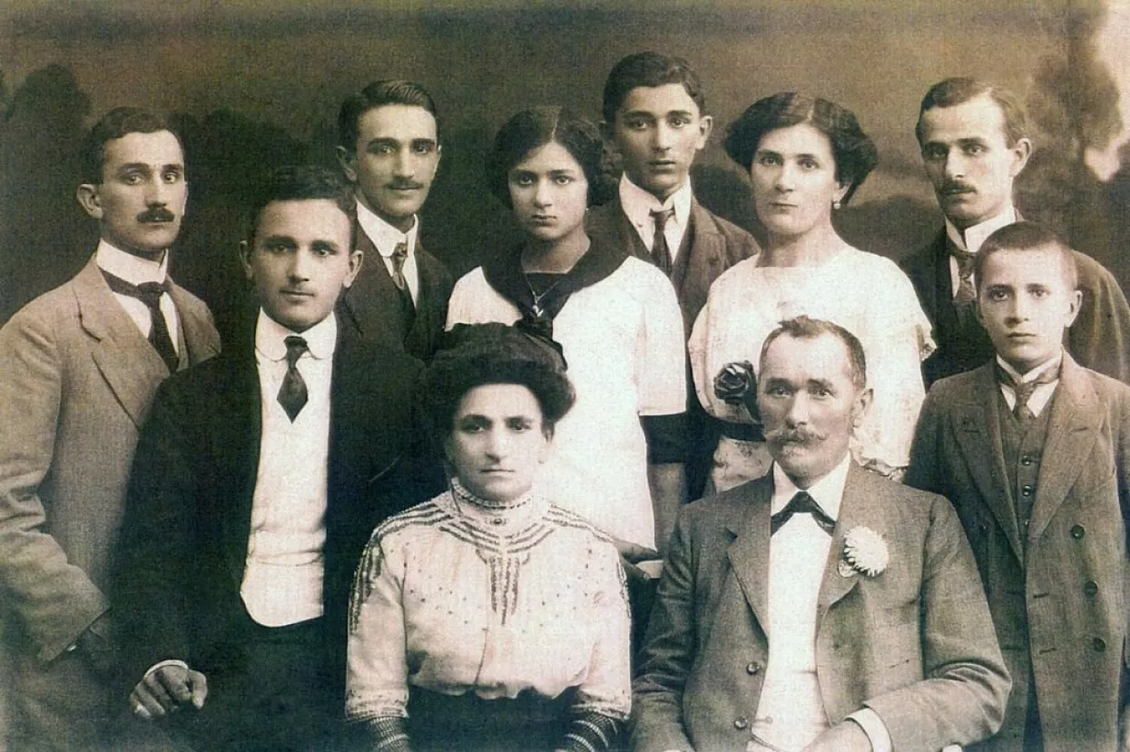 Ivan Paspa na obiteljskoj fotografiji iz 1915.&nbsp;