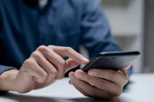 SMS plaćanje, mobilno plaćanje, plaćanja, mobitel, smartphone, pametni telefon, tipkanje