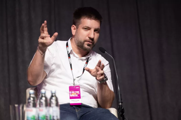 Konferencija Marketing and Sales by Numbers.Panel: AI u prodaji: Roberto Levak
