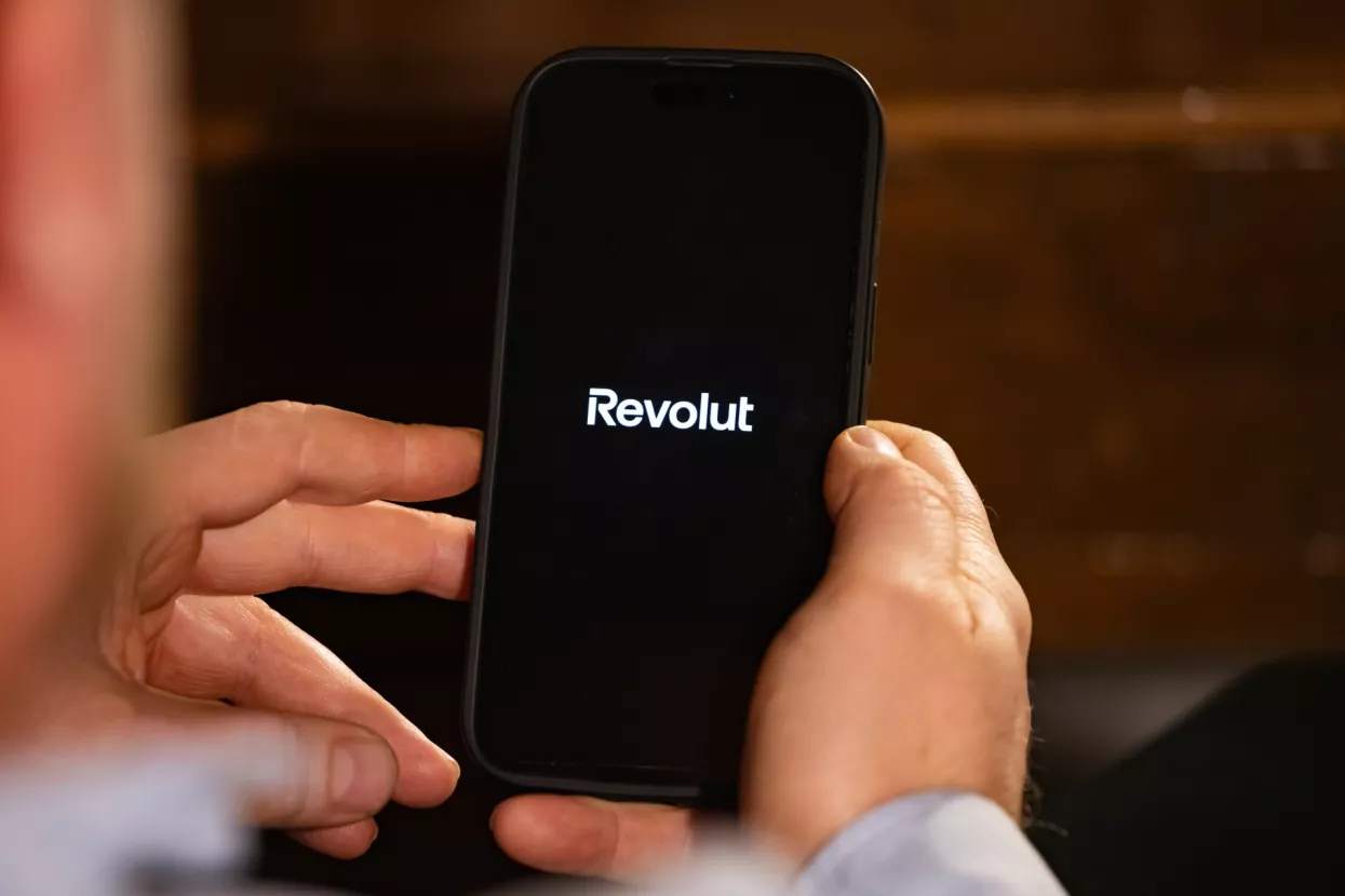 Revolut, aplikacija