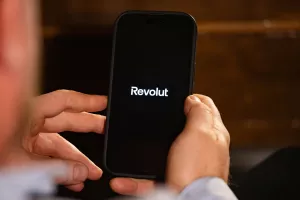 Revolut, aplikacija